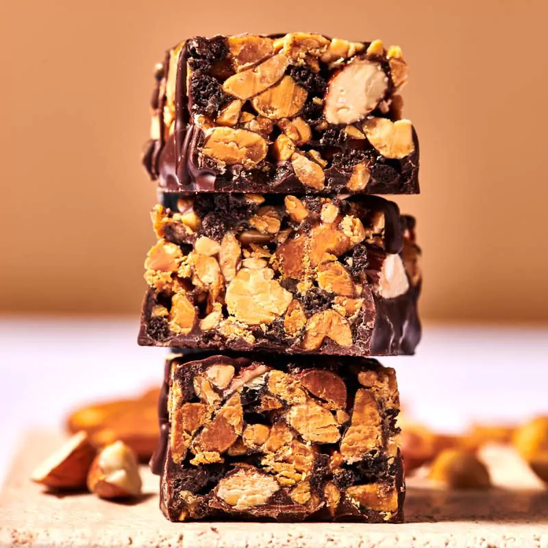 Maxinutrition Vegan Dark Chocolate Peanut Protein Bar 46g With 10g Plant Protein & No Added Sugar